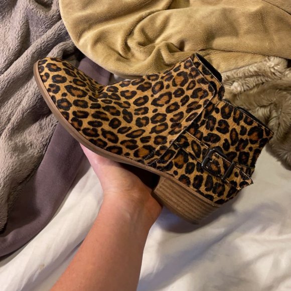 gianni bini leopard booties